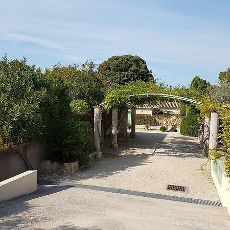 Les Jardins De Fontanille Saint-Rémy-de-Provence Екстериор снимка